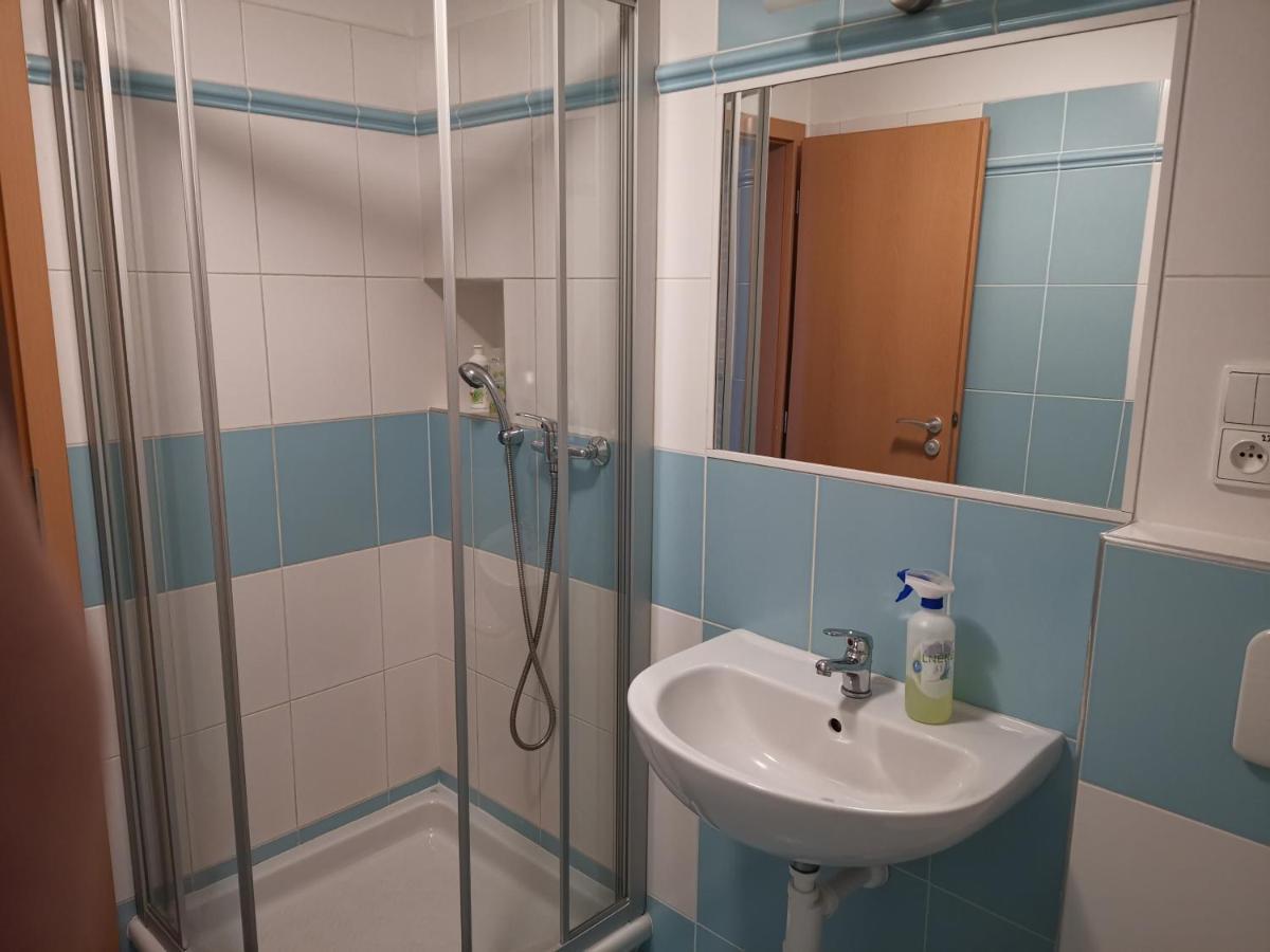 Penzion Pod Zamkem Zruc nad Sazavou Bagian luar foto